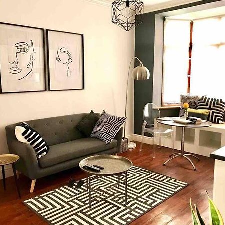 1-Bedroom Sea Point Gem - Perfect Location! Kapstaden Exteriör bild